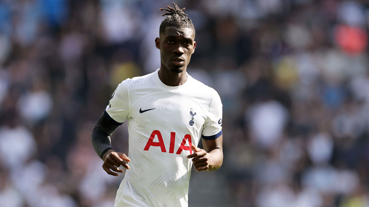 LONDON, ENGLAND - MAY 11: Yves Bissouma of Tottenham Hotspur during the Premier League match between Tottenham Hotspur and Burnley FC at Tottenham Hotspur Stadium on May 11, 2024 in London, England.