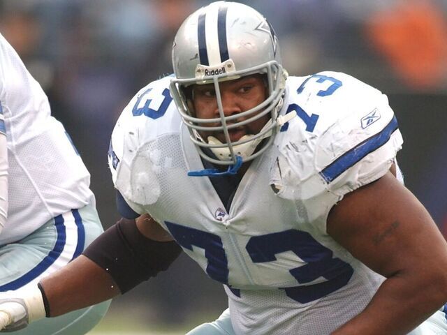 BALTIMORE, MD - NOVEMBER 21: Larry Allen #19 of the Dallas Cowboys in position during a NFL football game against the Baltimore Ravens on November 21, 2004 at M & T Bank Stadium in Baltimore, Maryland.