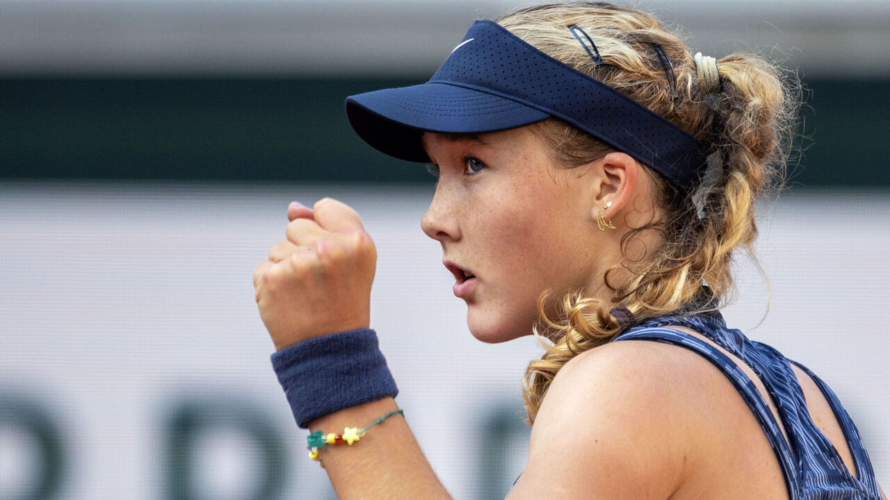PARIS, FRANCE - June 03: Mirra Andreeva reacts after winning a game during her victory against Varvara Gracheva of France on Court Suzanne Lenglen during the fourth round of the 2024 French Open Tennis Tournament at Roland Garros on June 3rd, 2024, in Paris, France.