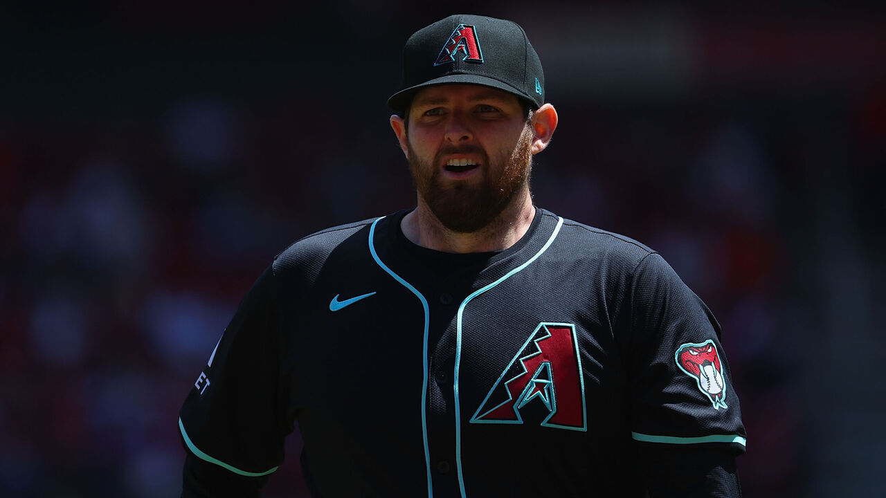 ST LOUIS, MISSOURI - APRIL 24: Jordan Montgomery #52 of the Arizona Diamondbacks returns to the dugout against the St. Louis Cardinals at Busch Stadium on April 24, 2024 in St Louis, Missouri.