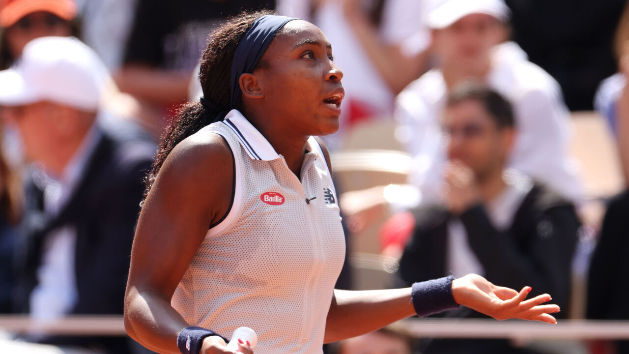 PARIS, FRANCE - JUNE 06: Coco Gauff of United States reacts with the umpire against Iga Swiatek of Poland during the Women's Singles Semi-Final match on Day 12 at Roland Garros on June 06, 2024 in Paris, France.