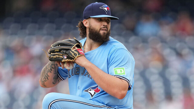 WASHINGTON, DC - MAY 05: Alek Manoah #6 of the Toronto Blue Jays pitches during a baseball game against the Washington Nationals at Nationals Park on May 5, 2024 in Washington, DC.