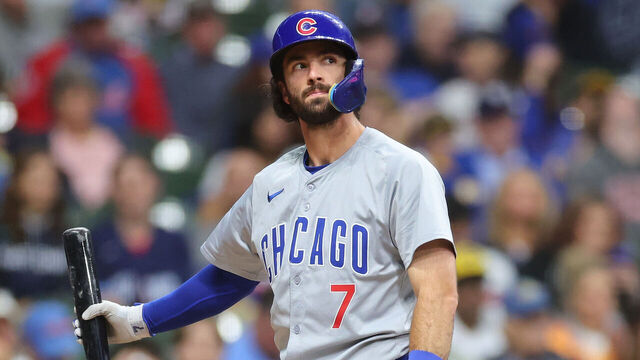 MILWAUKEE, WISCONSIN - MAY 28: Dansby Swanson #7 of the Chicago Cubs at bat during a game against the Milwaukee Brewers at American Family Field on May 28, 2024 in Milwaukee, Wisconsin. The Cubs defeated the Brewers 6-3 in 10 innings.