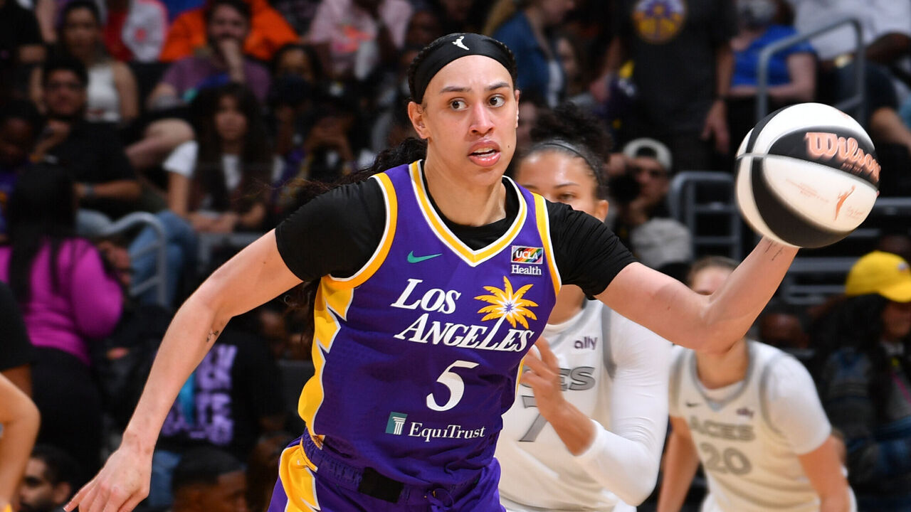 LOS ANGELES, CA - JUNE 9: Dearica Hamby #5 of the Los Angeles Sparks handles the ball during the game against the Las Vegas Aces on June 9, 2024 at Crypto.com Arena in Los Angeles, California. NOTE TO USER: User expressly acknowledges and agrees that, by downloading and/or using this Photograph, user is consenting to the terms and conditions of the Getty Images License Agreement. Mandatory Copyright Notice: Copyright 2024 NBAE