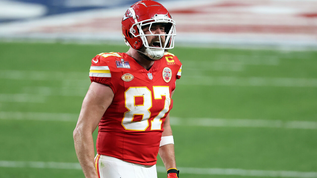 LAS VEGAS, NEVADA - FEBRUARY 11: Travis Kelce #87 of the Kansas City Chiefs reacts in the third quarter against the San Francisco 49ers during Super Bowl LVIII at Allegiant Stadium on February 11, 2024 in Las Vegas, Nevada.