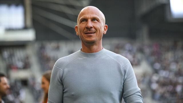 LINZ, AUSTRIA - APRIL 12: Head coach Gerhard Struber of Salzburg during the Admiral Bundesliga match between LASK and FC Red Bull Salzburg at Raiffeisen Arena on April 12, 2024 in Linz, Austria.