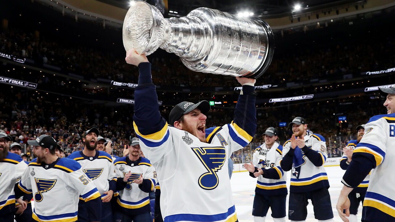 BOSTON, MASSACHUSETTS - JUNE 12: Alexander Steen #20 of the St. Louis Blues hoists the cup after defeating the Boston Bruins 4-1 to win Game Seven of the 2019 NHL Stanley Cup Final at TD Garden on June 12, 2019 in Boston, Massachusetts.