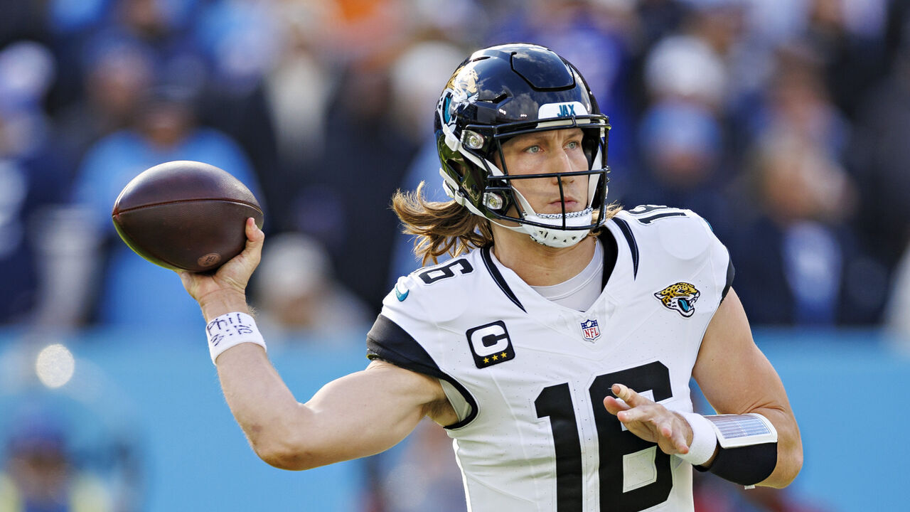 NASHVILLE TENNESSEE - JANUARY 07: Trevor Lawrence #16 of the Jacksonville Jaguars throws a pass during the game against the Tennessee Titans in Nashville, Tennessee at Nissan Stadium on January 7, 2024 in Houston, Texas. The Titans defeated the Jaguars 28-20.