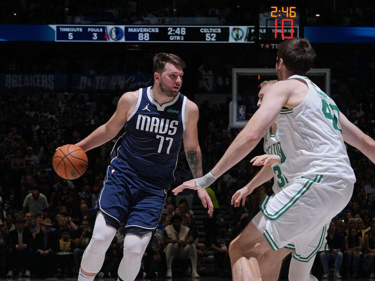 Mavs throttle Celtics in Game 4 to avoid Finals sweep