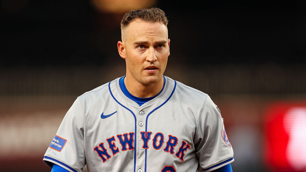 WASHINGTON, DC - JUNE 05: Brandon Nimmo #9 of the New York Mets looks on against the Washington Nationals during the ninth inning at Nationals Park on June 5, 2024 in Washington, DC.