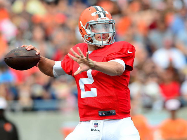 Manziel relies on scrambling skills while working with 2nd-string offense  in Browns scrimmage