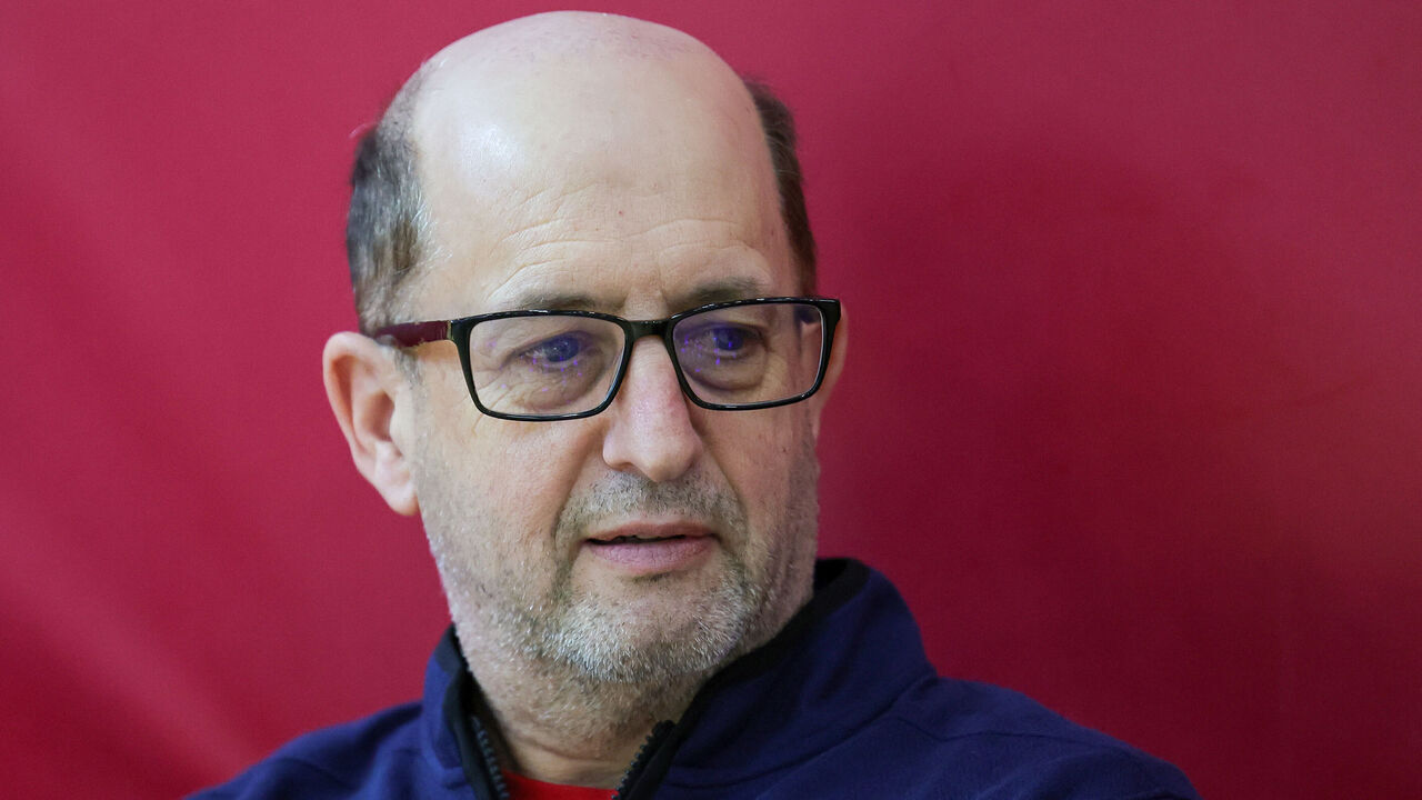 LAS VEGAS, NEVADA - AUGUST 06: Jeff Van Gundy attends a practice session during the team's training camp at the Mendenhall Center at UNLV as the team gets ready for the FIBA Men’s Basketball World Cup on August 06, 2023 in Las Vegas, Nevada.