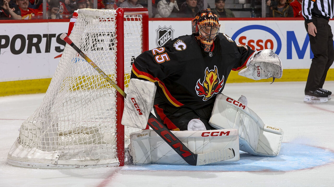 CALGARY, AB - APRIL 2: Jacob Markstrom #25 of the Calgary Flames in net against the Anaheim Ducks at Scotiabank Saddledome on April 2, 2024 in Calgary, Alberta, Canada.