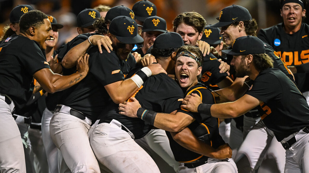 KNOXVILLE, TN - JUNE 09: Tennessee Volunteers celebrate winning the NCAA Men's Baseball Super Regional game between the Tennessee Volunteers and the Evansville Aces on June 9, 2024, at Lindsey Nelson Stadium in Knoxville, TN.