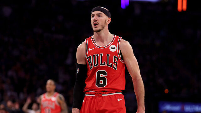 NEW YORK, NEW YORK - APRIL 14: Alex Caruso #6 of the Chicago Bulls reacts in the overtime period against the New York Knicks at Madison Square Garden on April 14, 2024 in New York City. The New York Knicks defeated the Chicago Bulls 120-119 in OT.