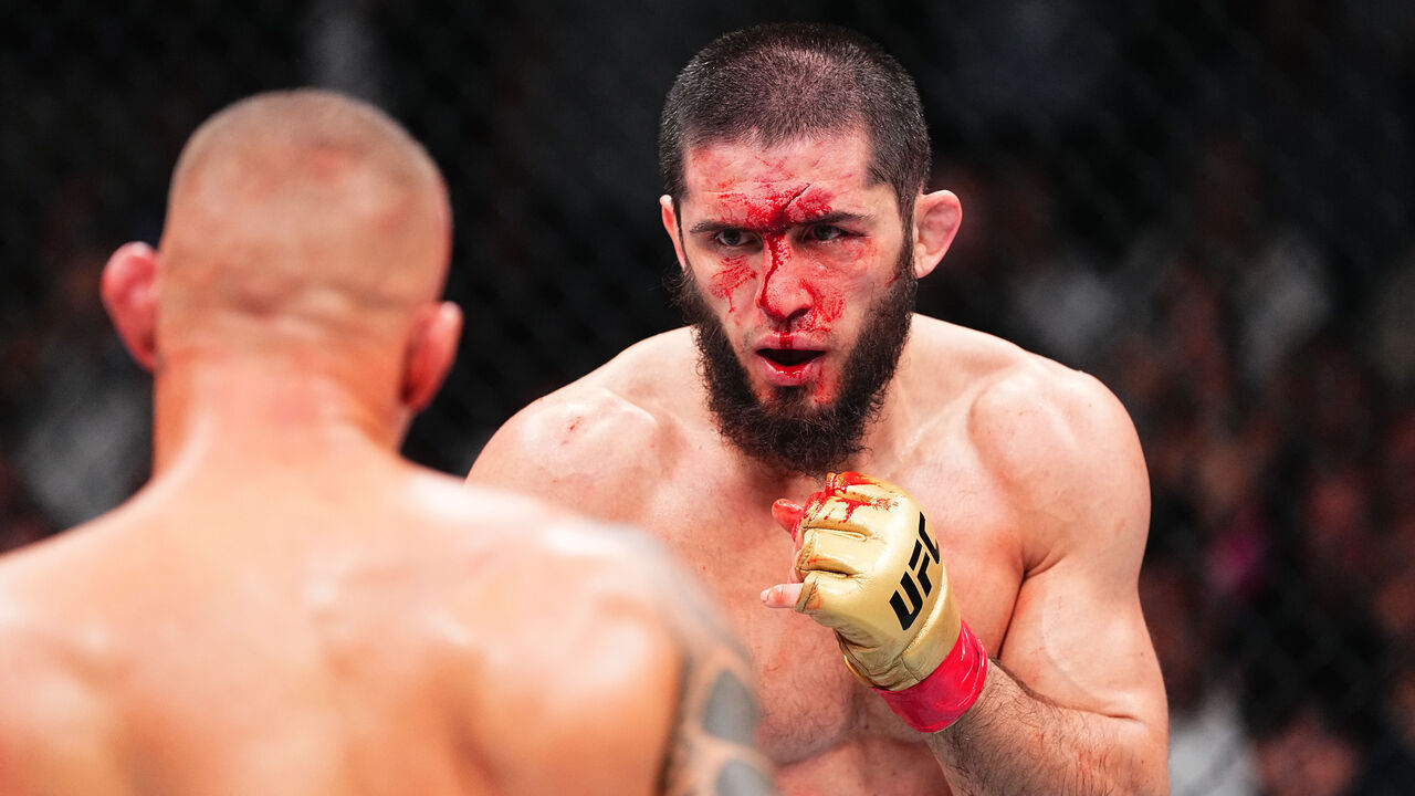 NEWARK, NEW JERSEY - JUNE 01: Islam Makhachev of Russia faces Dustin Poirier in the UFC lightweight championship fight during the UFC 302 event at Prudential Center on June 01, 2024 in Newark, New Jersey. Makhachev won by submission.