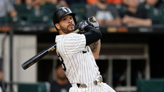 CHICAGO, IL - JUNE 18: Tommy Pham #28 of the Chicago White Sox bats against the Houston Astros at Guaranteed Rate Field on June 18, 2024 in Chicago, Illinois.