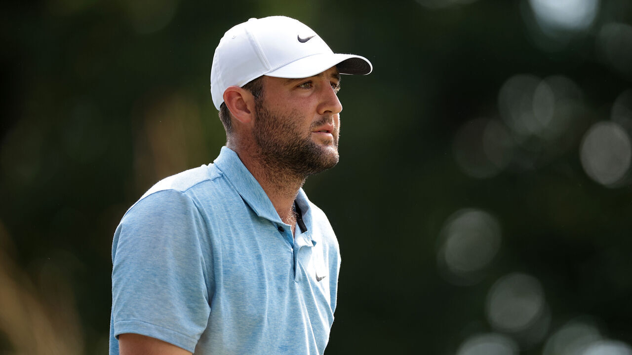 CROMWELL, CONNECTICUT - JUNE 23: Scottie Scheffler of the United States walks from the 17th teeduring the final round of the Travelers Championship at TPC River Highlands on June 23, 2024 in Cromwell, Connecticut.