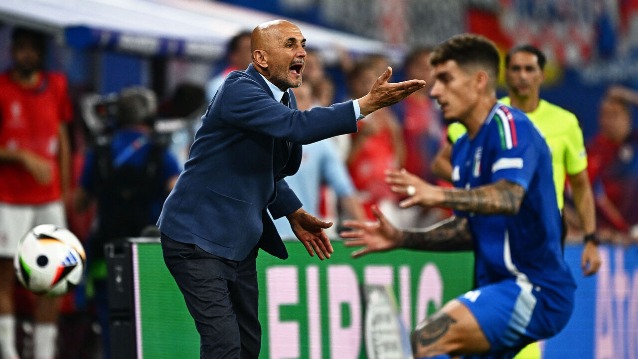 Italy's head coach Luciano Spalletti reacts during the UEFA Euro 2024 Group B football match between Croatia and Italy at the Leipzig Stadium in Leipzig on June 24, 2024.