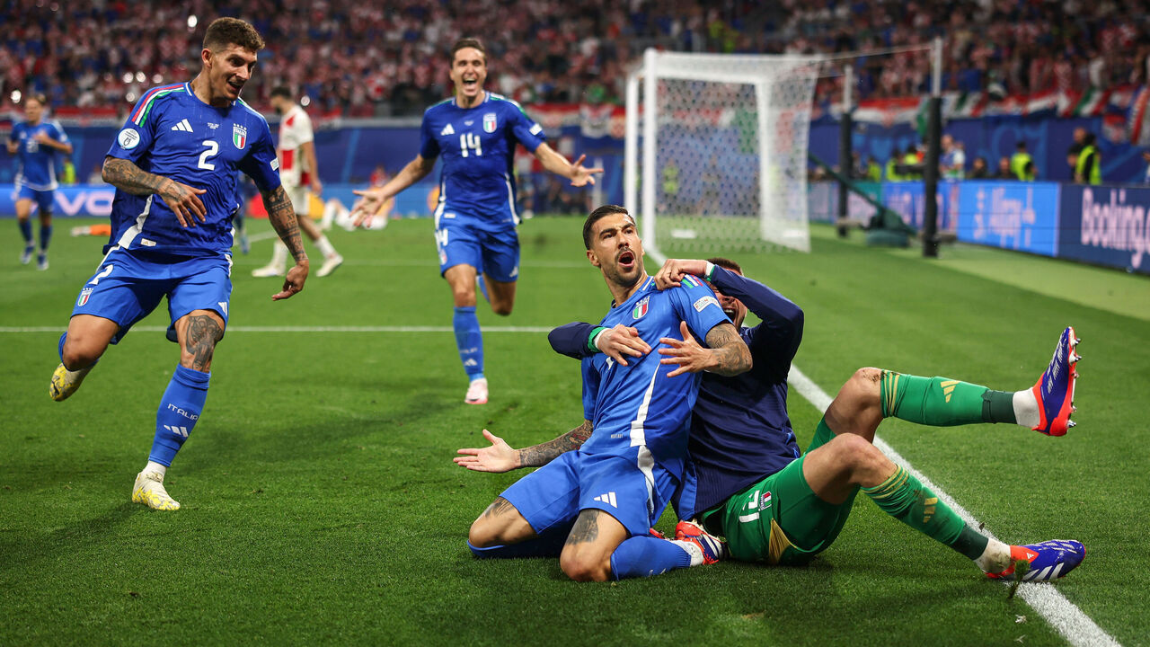 LEIPZIG, GERMANY - JUNE 24: Mattia Zaccagni of Italy celebrates after scoring his sides first goal during the UEFA EURO 2024 group stage match between Croatia and Italy at Football Stadium Leipzig on June 24, 2024 in Leipzig, Germany.