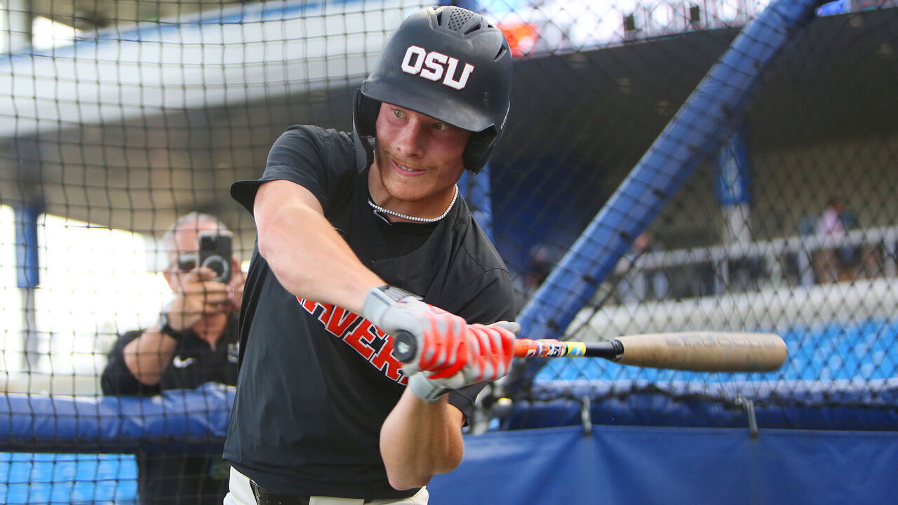 LEXINGTON, KY - JUNE 09: Oregon State infielder Travis Bazzana (37) takes batting practice before an NCAA super regional game between the Oregon State Beavers and the Kentucky Wildcats on June 9, 2024, at Kentucky Proud Park in Lexington, KY.