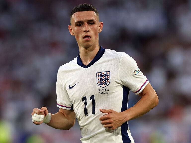 Foden temporarily leaves England camp due to family matter | theScore.com