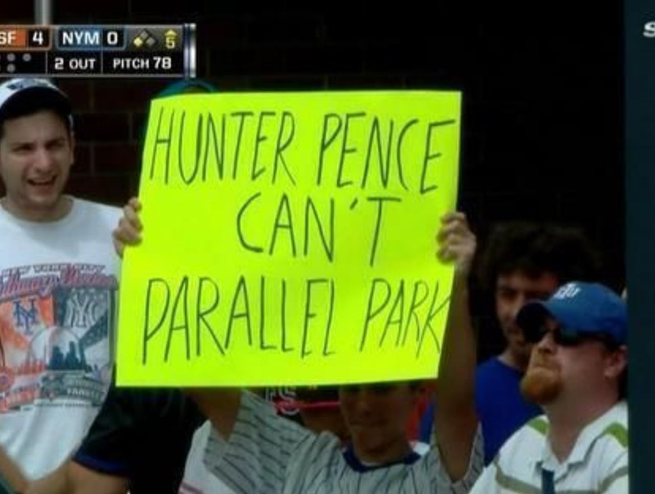 PHOTO: Fans mock Hunter Pence with unique signs | theScore.com