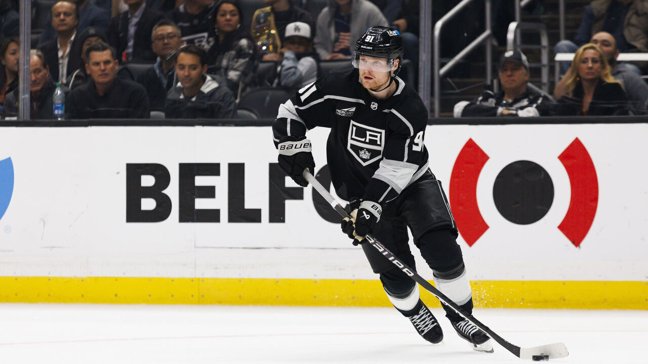 LOS ANGELES, CA - DECEMBER 13: Los Angeles Kings right wing Carl Grundstrom (91) skates with the puck during an NHL hockey game against the Winnipeg Jets on December 13, 2023 at Crypto.com Arena in Los Angeles, CA.