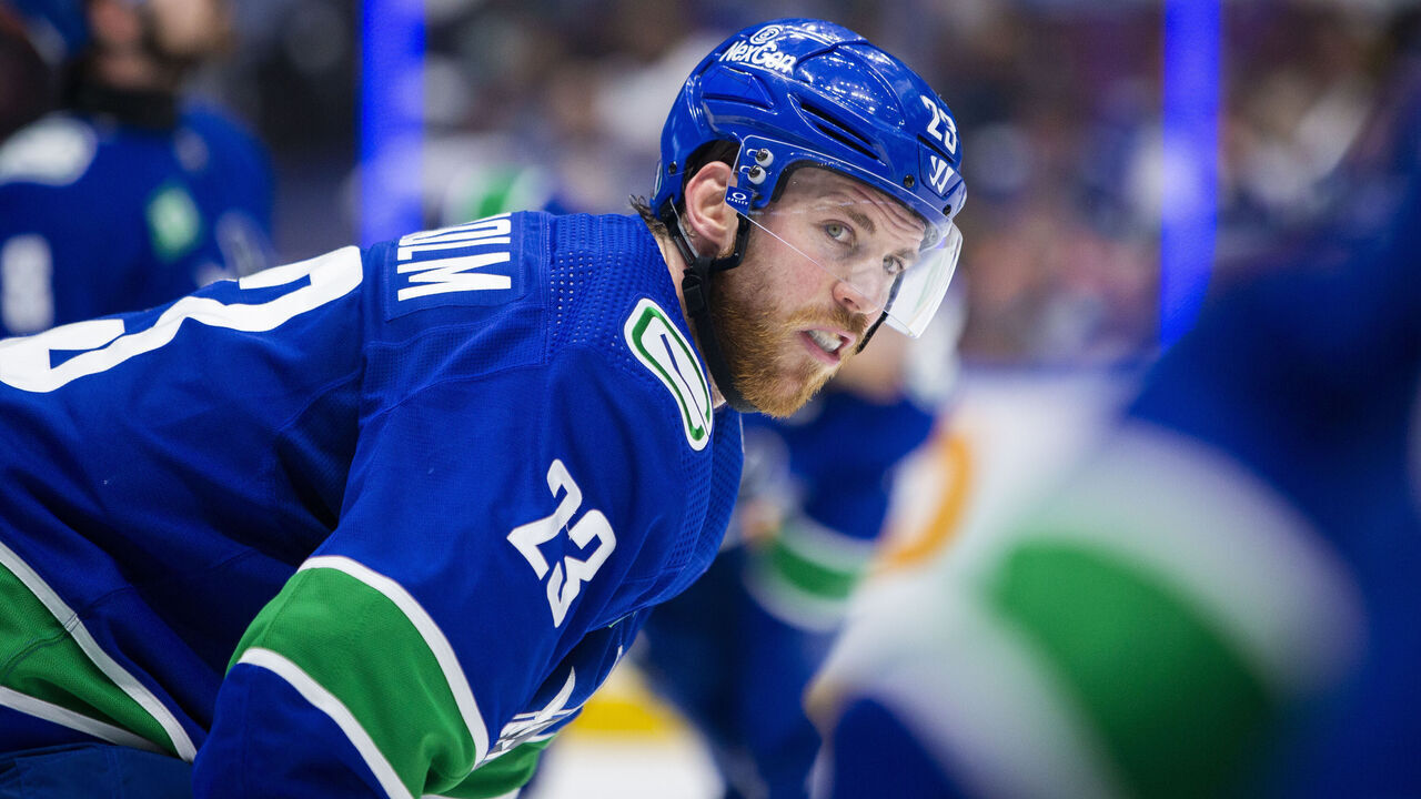 VANCOUVER, BC - MAY 08: Vancouver Canucks Centre Elias Lindholm (23) waiting for a face-off during Game Two of the Second Round of the 2024 Stanley Cup playoffs between the Edmonton Oilers and the Vancouver Canucks on May 10, 2024, at Rogers Arena in Vancouver, B.C.