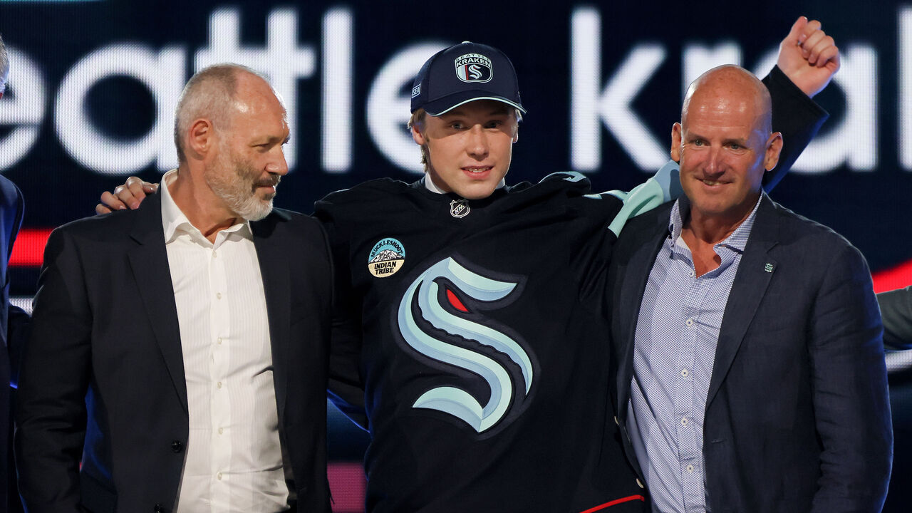 LAS VEGAS, NEVADA - JUNE 28: Berkly Catton is selected by the Seattle Kraken with the eight overall pick during the first round of the 2024 Upper Deck NHL Draft at Sphere on June 28, 2024 in Las Vegas, Nevada.