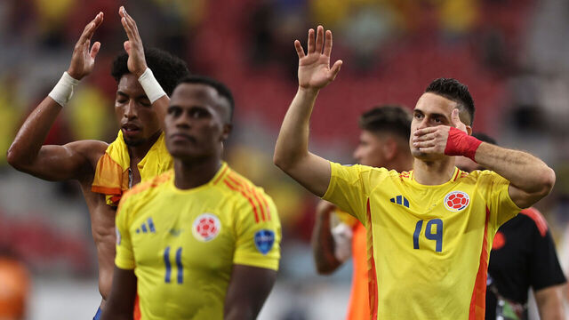 GLENDALE, ARIZONA - JUNE 28: Rafael Santos Borre of Colombia salutes during the CONMEBOL Copa America 2024 Group D match between Colombia and Costa Rica at State Farm Stadium on June 28, 2024 in Glendale, Arizona.