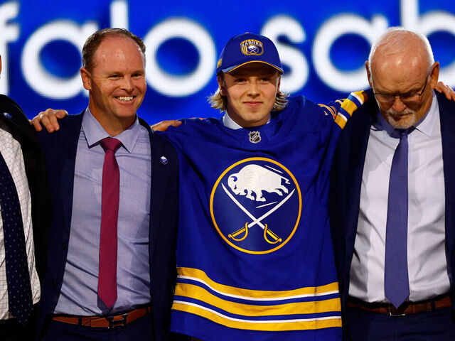 Sabres grab Finnish center Konsta Helenius 14th overall | theScore.com