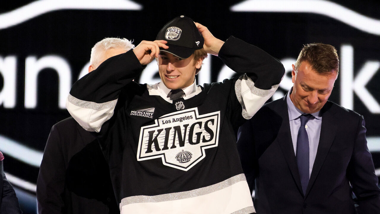 LAS VEGAS, NEVADA - JUNE 28: Liam Greentree is selected by the Los Angeles Kings with the 26th overall pick during the first round of the 2024 Upper Deck NHL Draft at Sphere on June 28, 2024 in Las Vegas, Nevada.