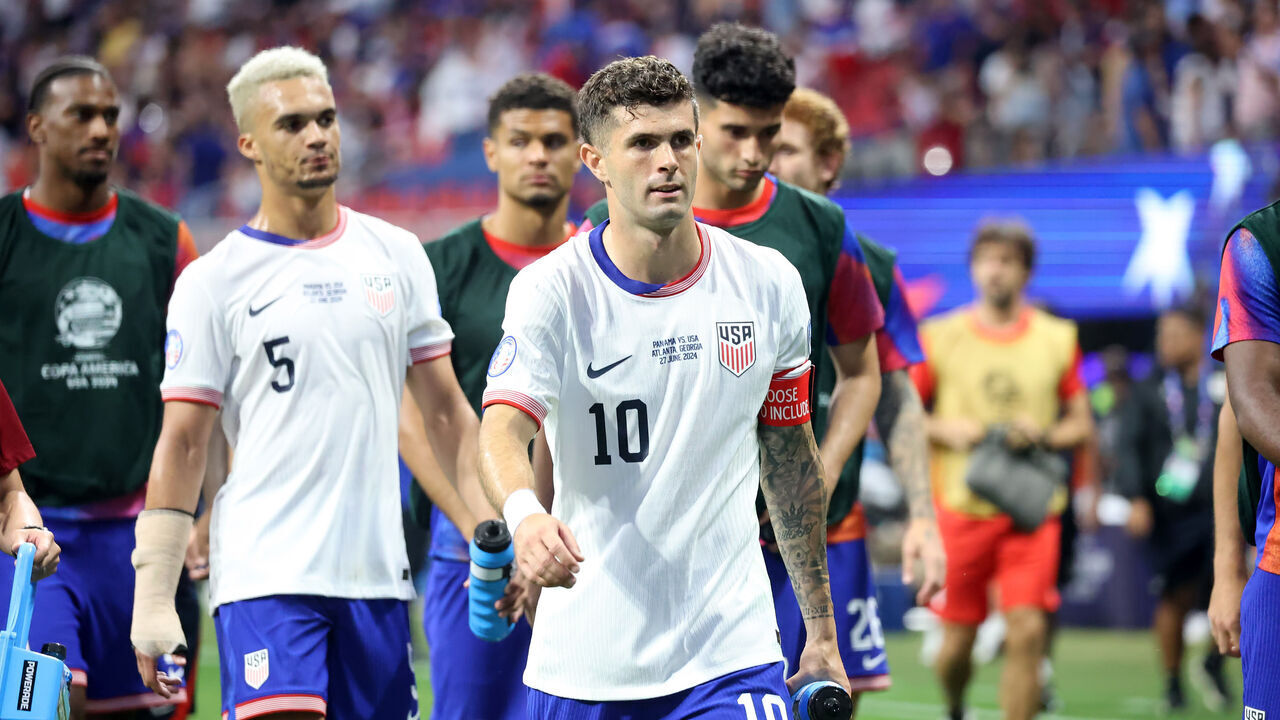 ATLANTA, GA - JUNE 27: United States forward Christian Pulisic (10) during the CONMEBOL Copa America match between Panama and the United States on June 27, 2024 at Mercedes-Benz Stadium in Atlanta, Georgia.