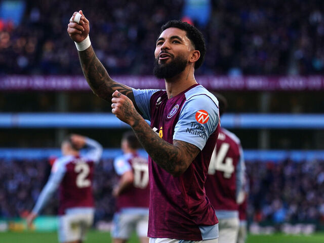 Hành Trình Của Douglas Luiz – Trái Tim Tuyến Giữa Người Brazil Hành Trình Của Douglas Luiz – Trái Tim Tuyến Giữa Người Brazil