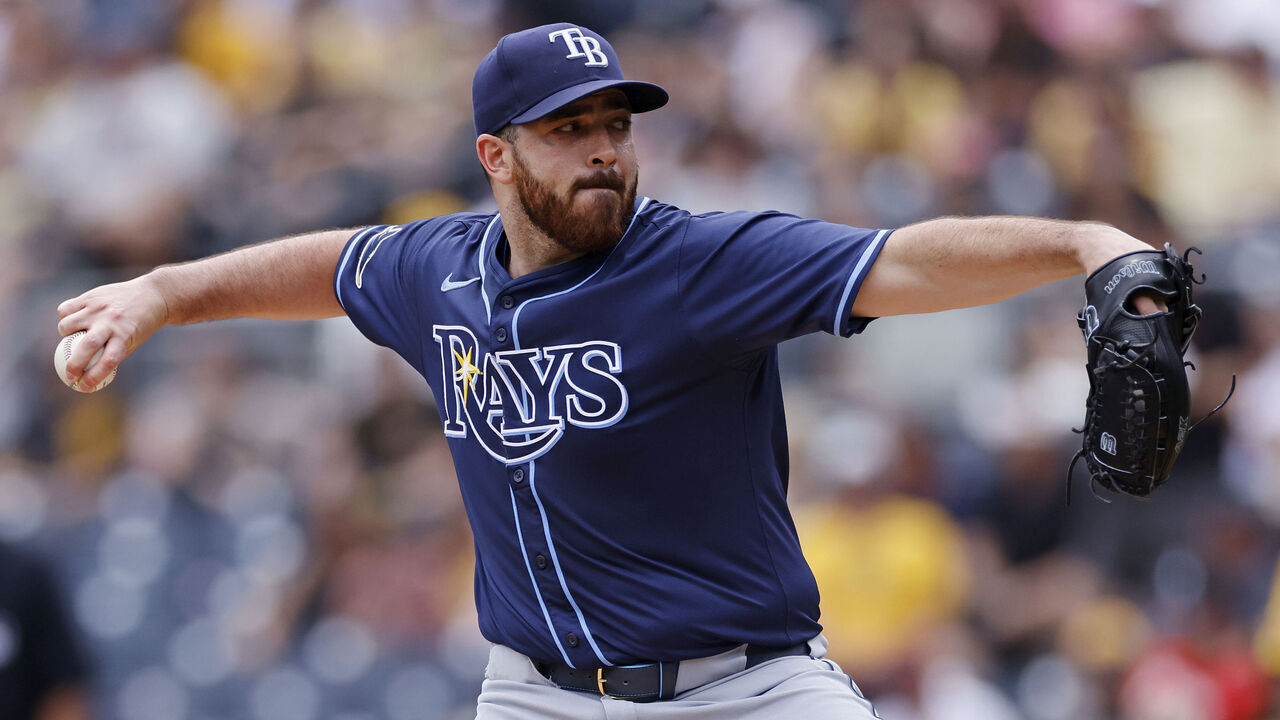 PITTSBURGH, PA - JUNE 23: Tampa Bay Rays pitcher Aaron Civale (34) delivers a pitch during an MLB game against the Pittsburgh Pirates on June 23, 2024 at PNC Park in Pittsburgh, Pennsylvania.
