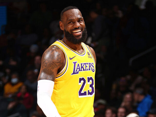 Lebron james deal with the lakers online