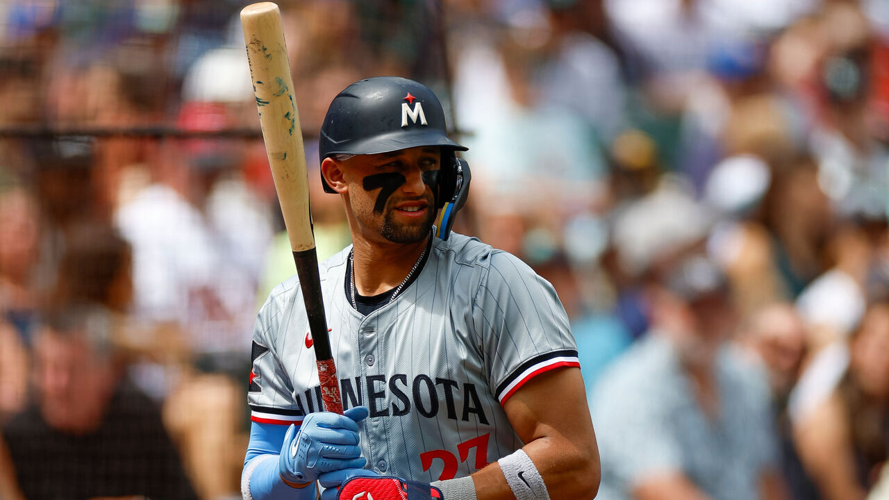 SEATTLE, WASHINGTON - JUNE 30: Royce Lewis #23 of the Minnesota Twins on deck in the fifth inning during a game against the Seattle Mariners at T-Mobile Park on June 30, 2024 in Seattle, Washington.