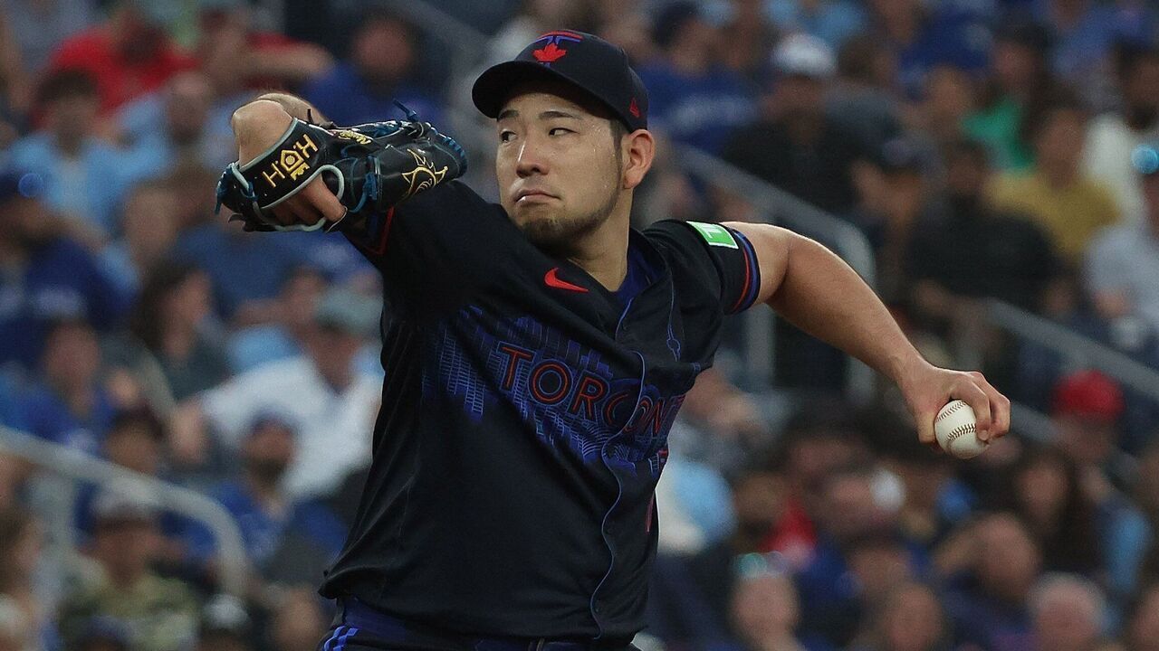 TORONTO, - JULY 3 - Toronto Blue Jays pitcher Yusei Kikuchi (16) as the Toronto Blue Jays fall to the Houston Astros 9-2 at Rogers Centre in Toronto. July 3, 2024.