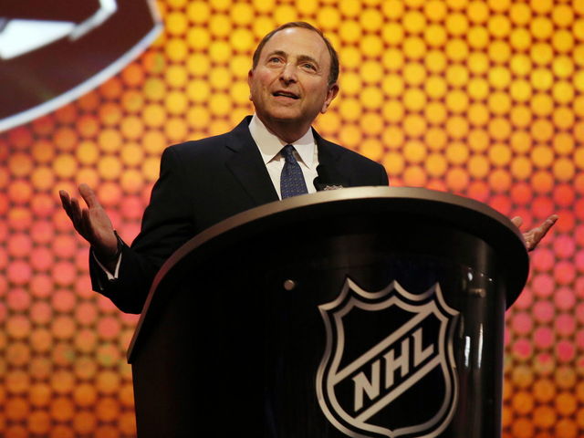 Report: NHL commissioner Gary Bettman earned $8.8M during lockout season