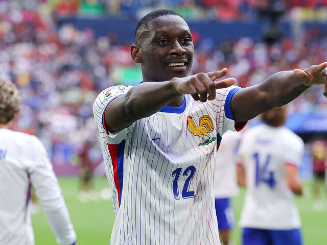 Man Utd 'cạn ngân sách' vẫn cố gắng chiêu mộ tiền đạo này vào tháng 1 2 Kolo Muani, Camavinga start for France; Ronaldo keeps Portugal place |  theScore.com