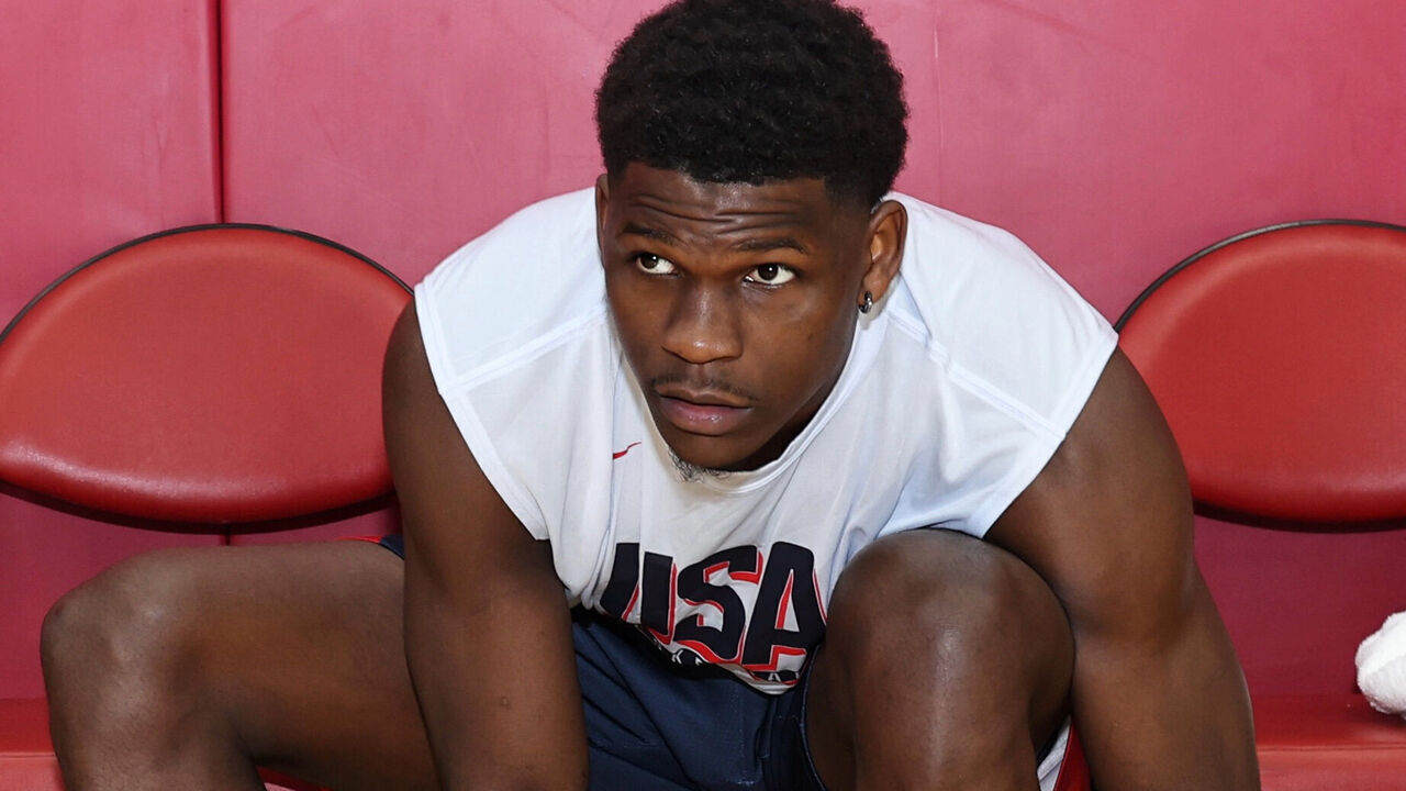 LAS VEGAS, NV - JULY 6: Anthony Edwards #5 of the USA Basketball Men's Team looks on during USAB Men's Training Camp in Las Vegas on July 06, 2024 in Las Vegas Nevada. NOTE TO USER: User expressly acknowledges and agrees that, by downloading and/or using this Photograph, user is consenting to the terms and conditions of the Getty Images License Agreement. Mandatory Copyright Notice: Copyright 2024 NBAE