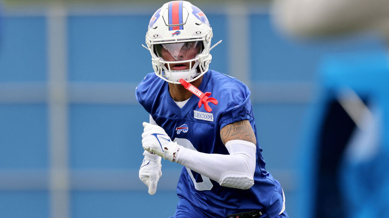 ORCHARD PARK, NEW YORK - JUNE 11: Keon Coleman #0 of the Buffalo Bills participates during Buffalo Bills mandatory mini camp on June 11, 2024 in Orchard Park, New York.