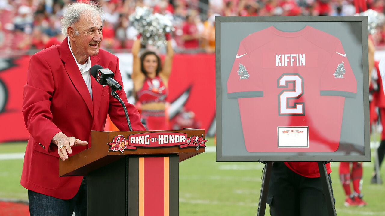 TAMPA, FL - SEPTEMBER 19: Former Tampa Bay Buccaneers Defensive Coordinator Monte Kiffin is inducted into the Buccaneers Ring of Honor at half-time during the regular season game between the Atlanta Falcons and the Tampa Bay Buccaneers on September 19, 2021 at Raymond James Stadium in Tampa, Florida.