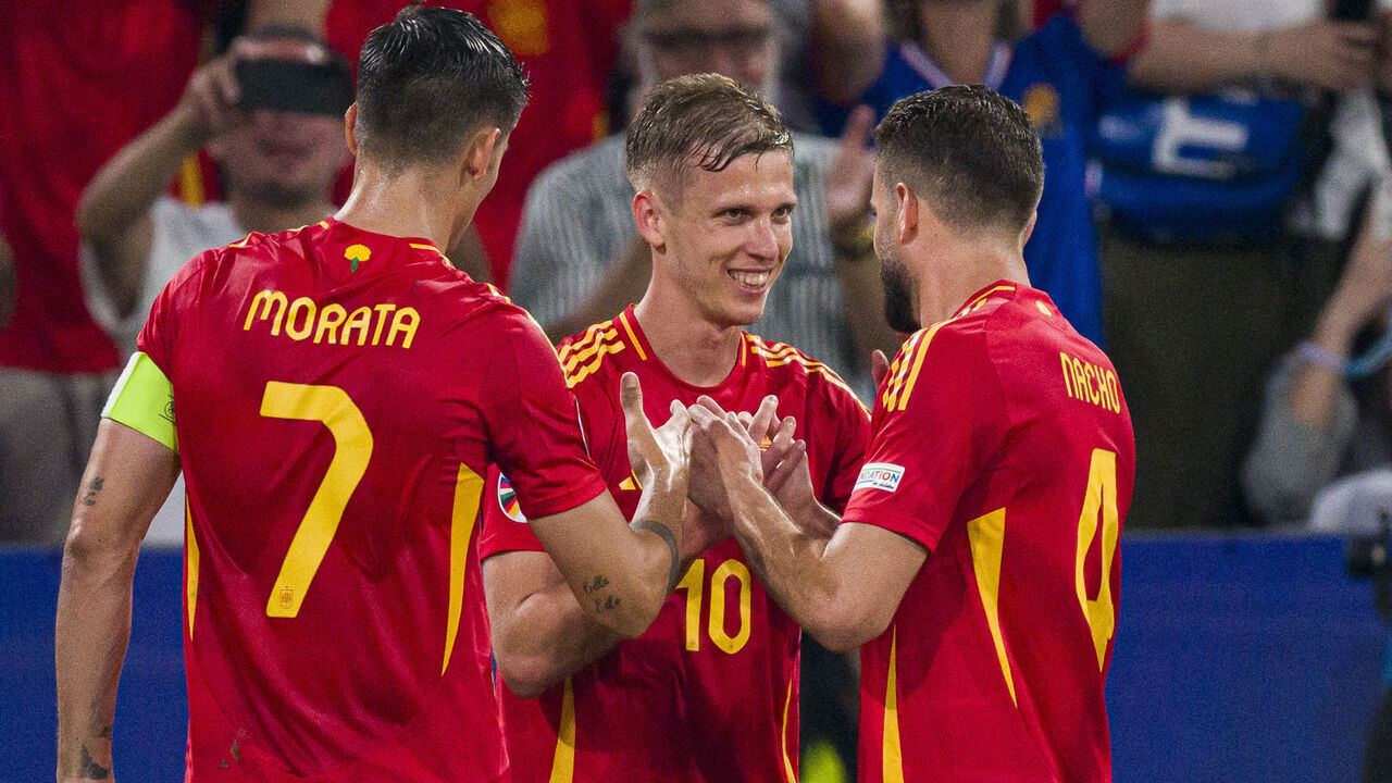 MUNICH, GERMANY - JULY 9: Dani Olmo of Spain (R) celebrating his goal with his teammates during the UEFA EURO 2024 semi-final match between Spain v France at Munich Football Arena on July 9, 2024 in Munich, Germany.
