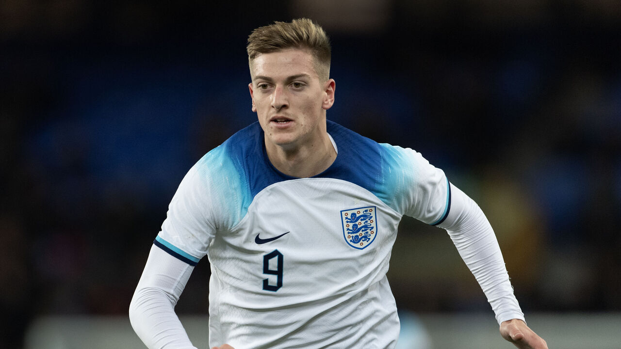 LIVERPOOL, ENGLAND - NOVEMBER 21: Liam Delap of England in action during the UEFA U21 Euro 2025 Qualifier between England and Northern Ireland at Goodison Park on November 21, 2023 in Liverpool, England.