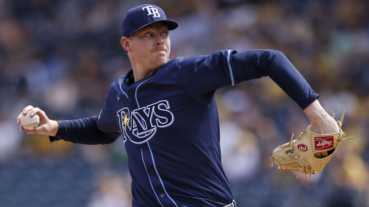 PITTSBURGH, PA - JUNE 23: Tampa Bay Rays pitcher Pete Fairbanks (29) delivers a pitch during an MLB game against the Pittsburgh Pirates on June 23, 2024 at PNC Park in Pittsburgh, Pennsylvania.