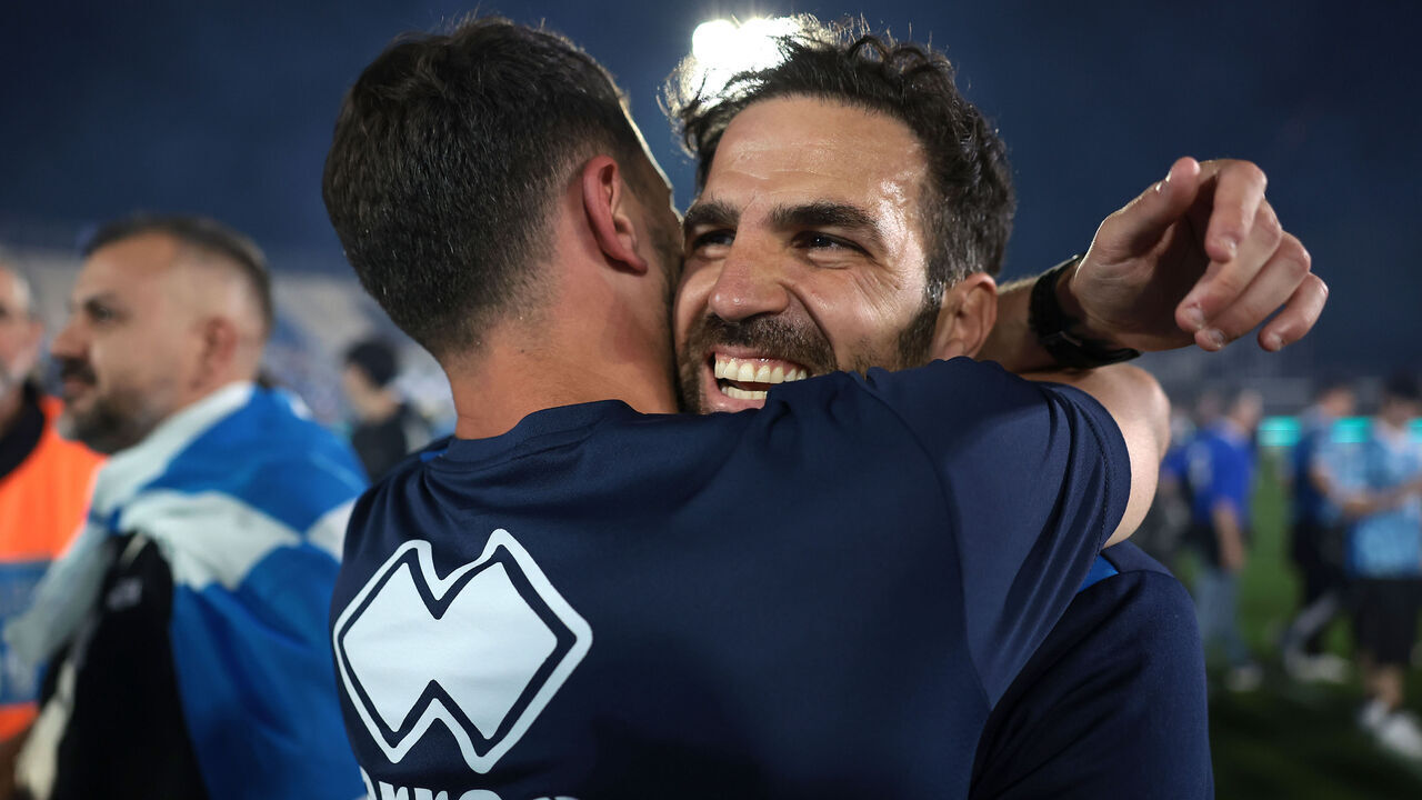 COMO, ITALY - MAY 10: Cesc Fabregas Assistant Coach of Como 1907 celebrates promotion to Serie A following the Serie BKT match between Como 1907 and Cosenza Calcio at Stadio Giuseppe Sinigaglia on May 10, 2024 in Como, Italy.