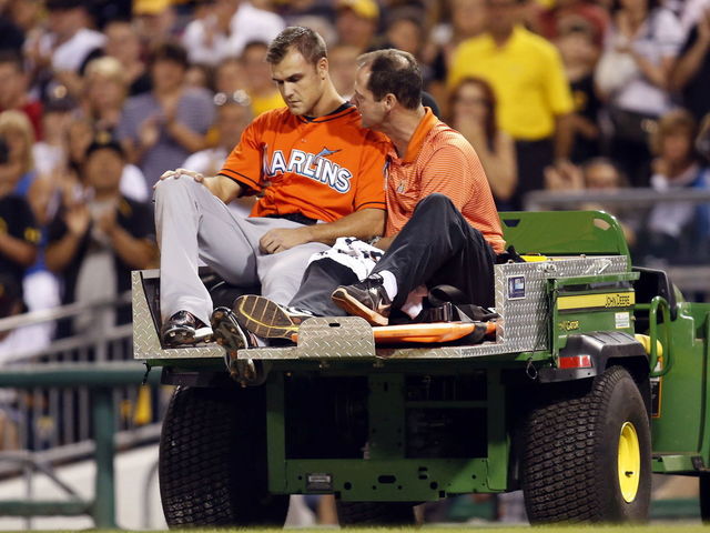 Marlins' Jennings diagnosed with concussion after being struck in head by line drive