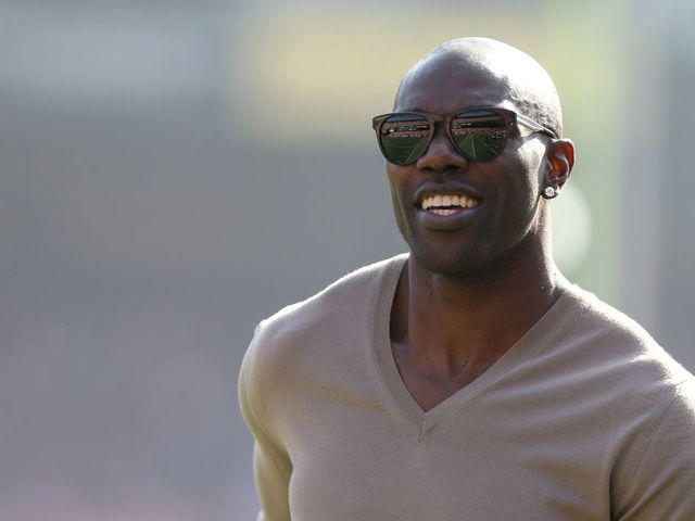 Terrell Owens: Cris Carter 'begged' his way into Hall of Fame